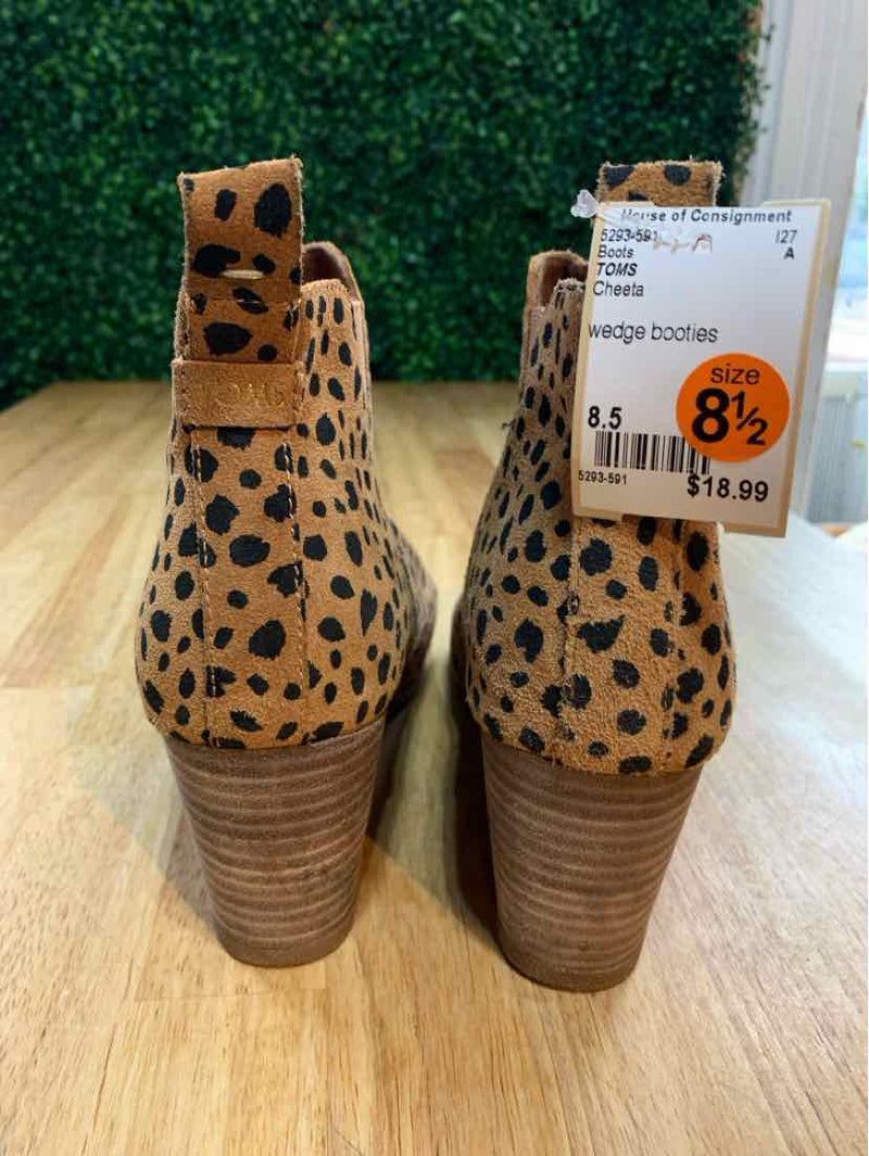 Shoe Size 8.5 TOMS Boots
