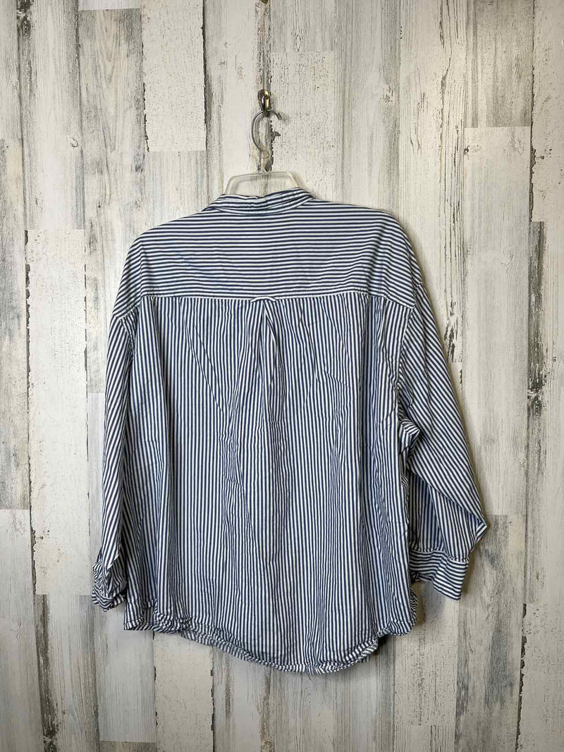 Old Navy Size XL Shirt