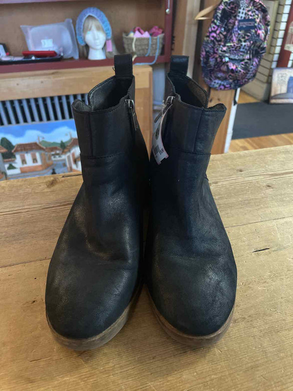 Shoe Size 9.5 Lucky Brand Boots