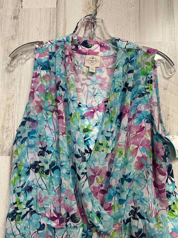 St. John's Bay Size L Shirt