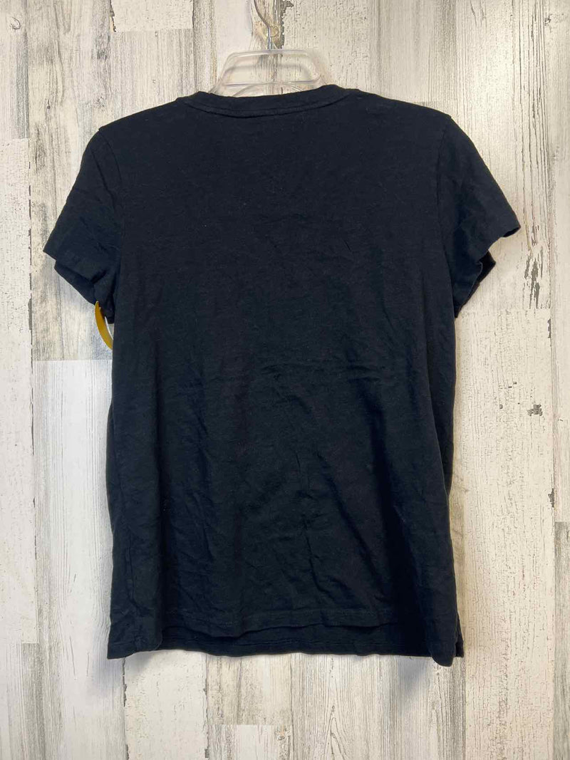 Universal Thread Size L Shirt