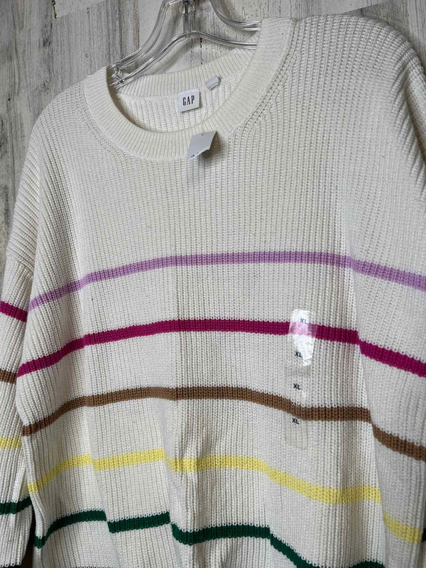 GAP Size XL Shirt