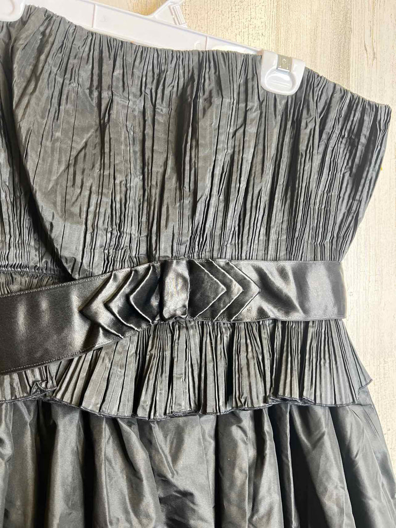 Size L Vintage Dress