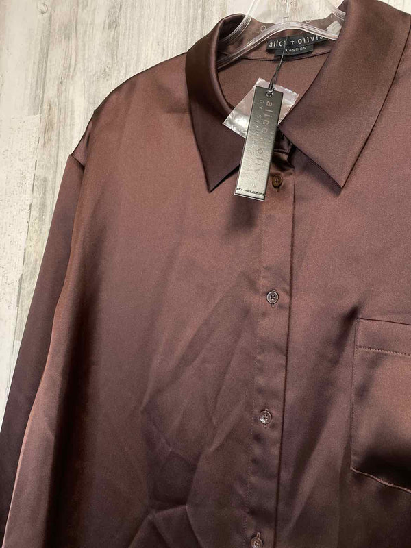 Alice & Olivia Size L Shirt