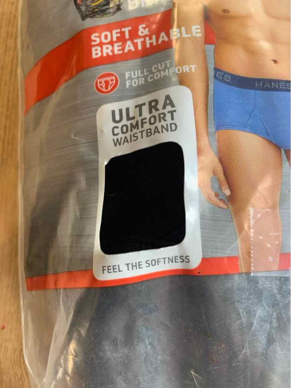 Size M Hanes Underwear