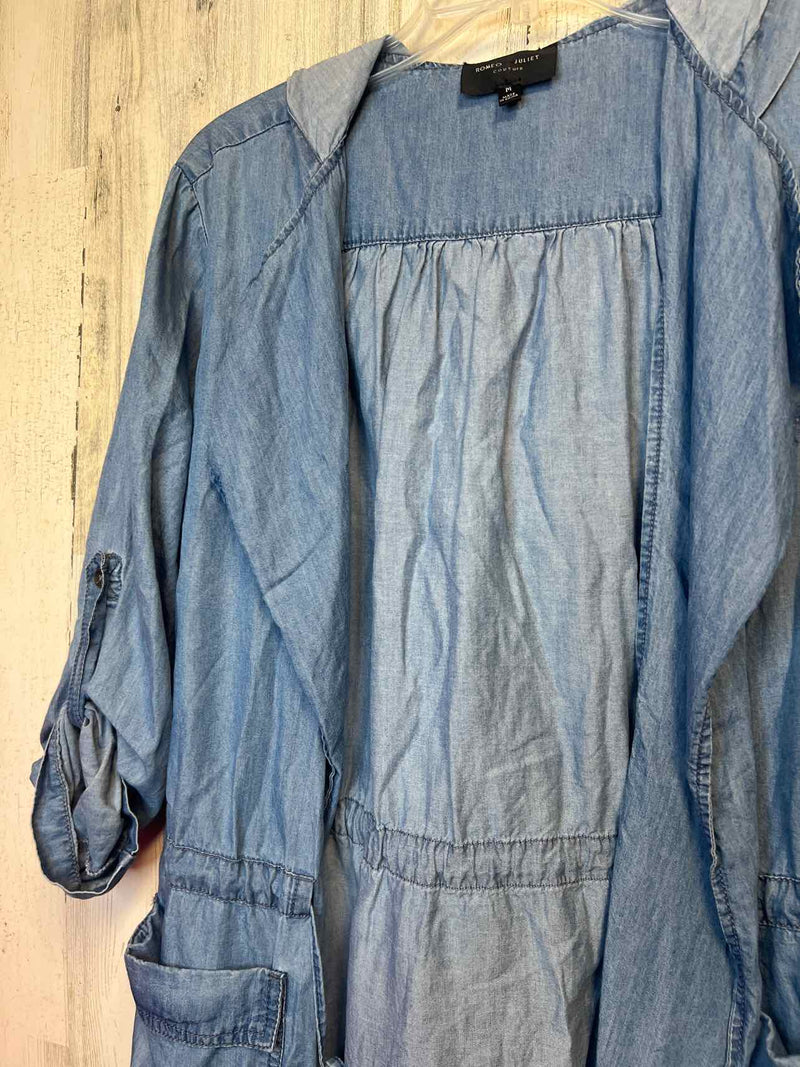 Size M Romeo + Juliet Couture Cardigan