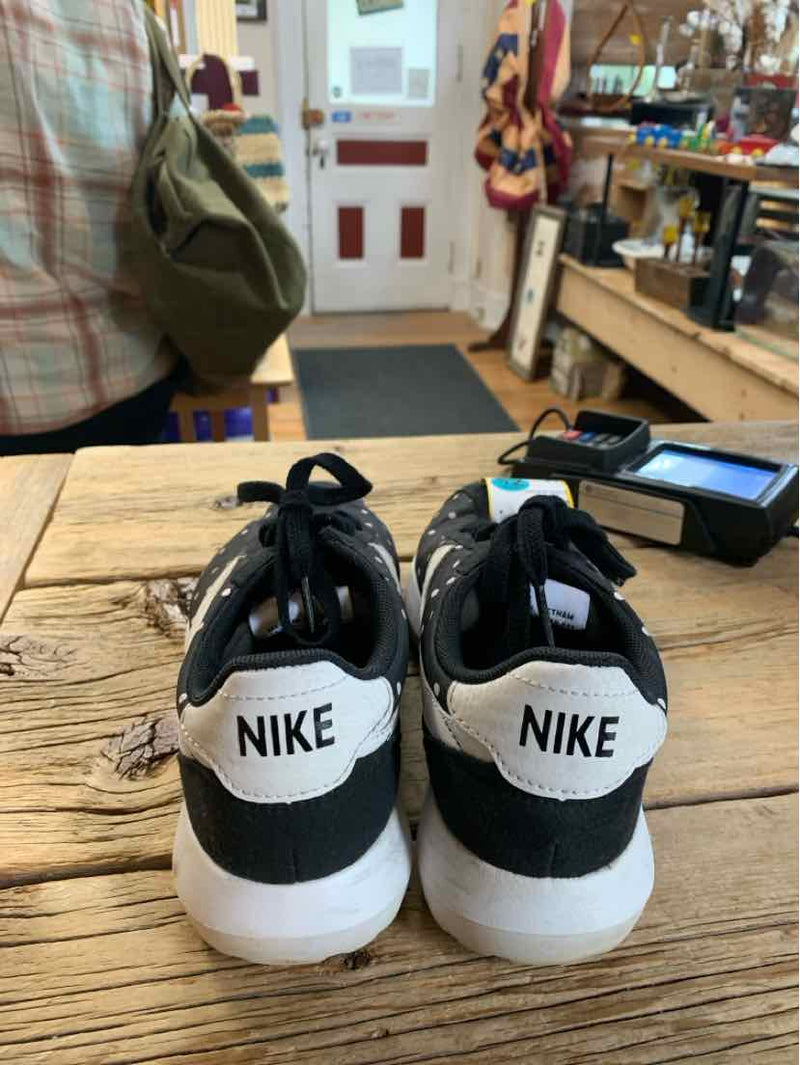 Shoe Size 7.5 Nike Sneakers