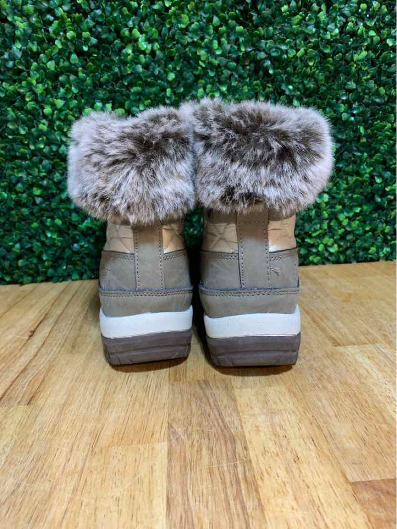 Shoe Size 8 Bearpaw Boots