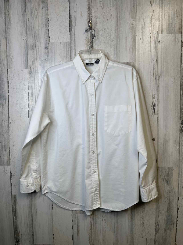 Boutique Size L Shirt