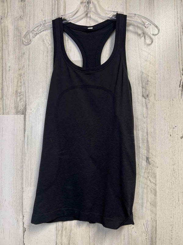 LuLuLemon Size S Shirt