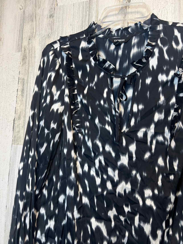 Express Size M Shirt