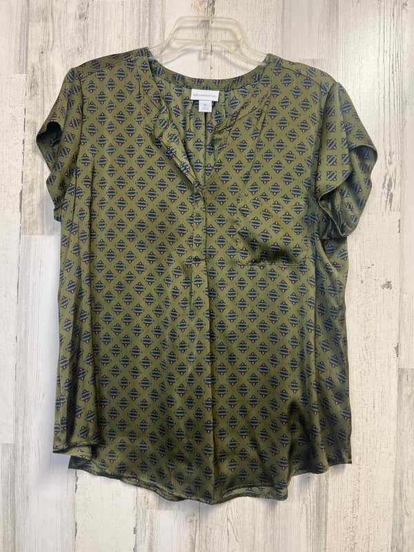 Liz Claiborne Size XL Shirt