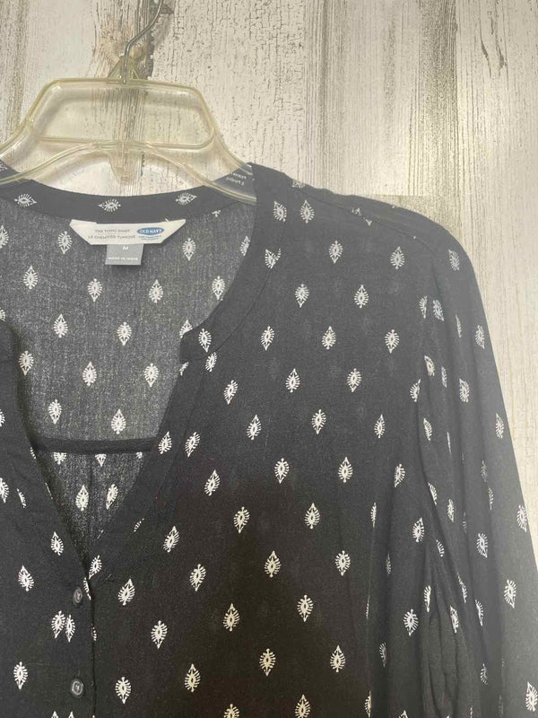 Old Navy Size M Shirt