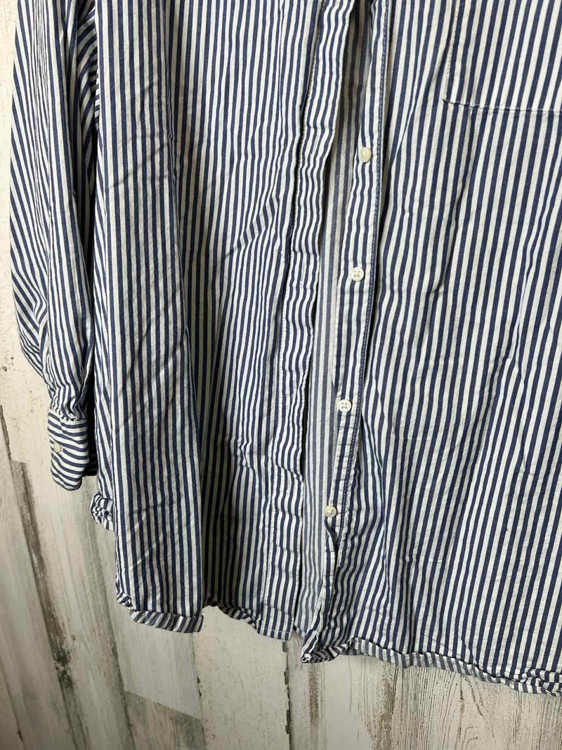 Old Navy Size XL Shirt