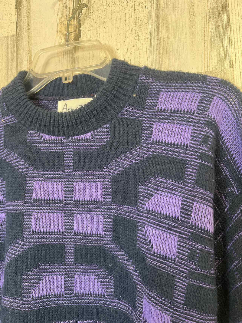 Size M Boutique Sweater