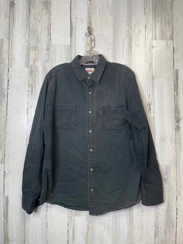 Size M Levi Strauss & Co. Shirt