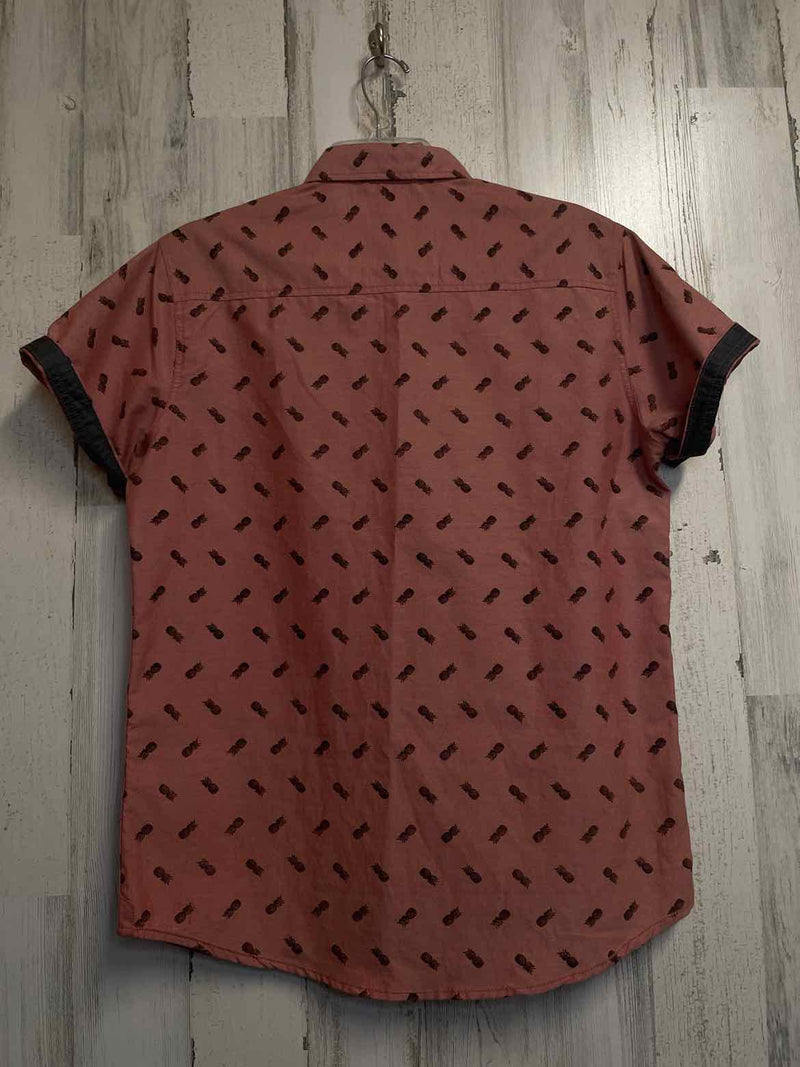 Size M Free Planet Shirt
