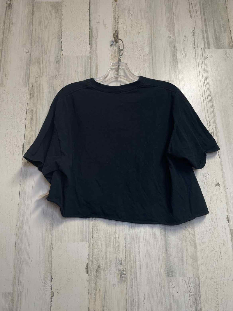 Boutique Size L Shirt