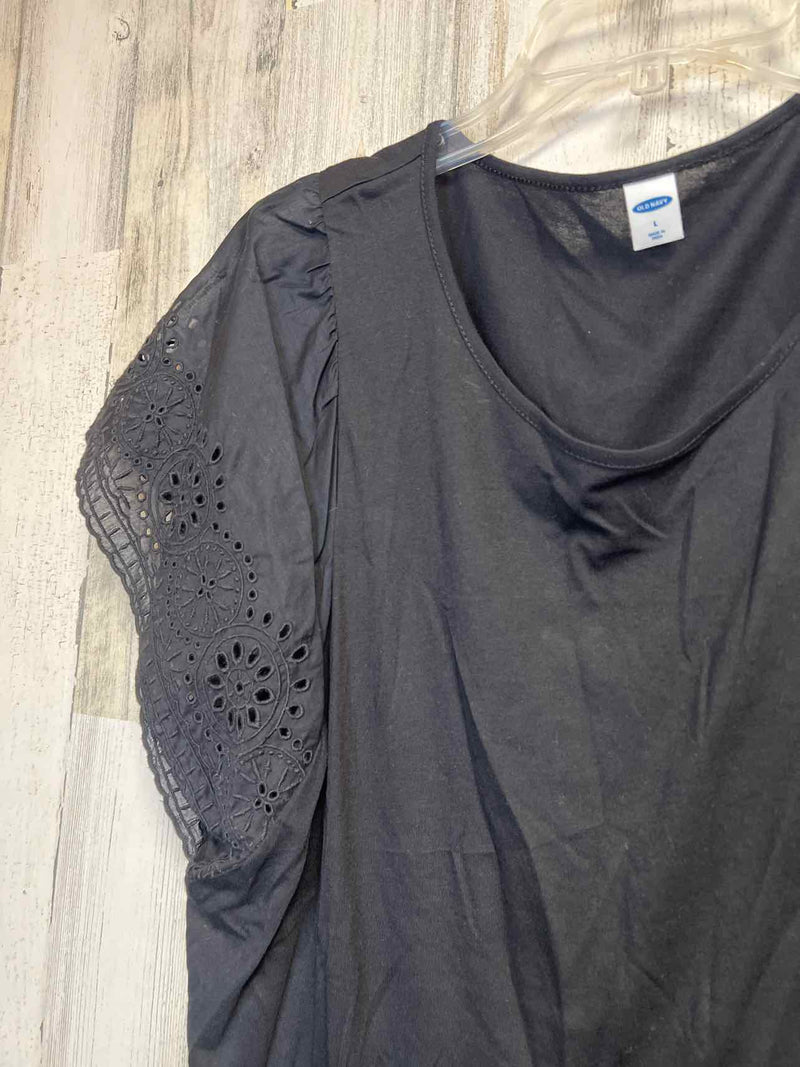 Old Navy Size L Shirt