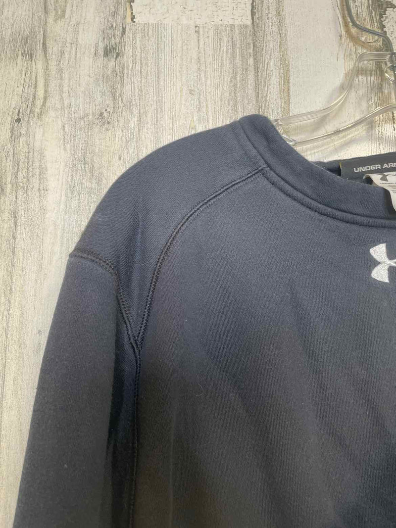 Size M Under Armour Shirt