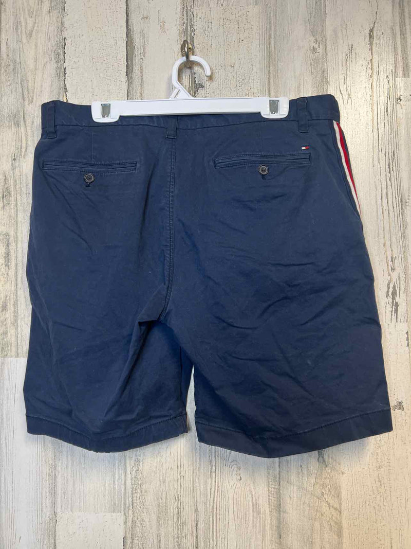 Size 34 Tommy Hilfiger Shorts