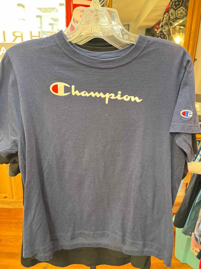Champion Size L Shirt