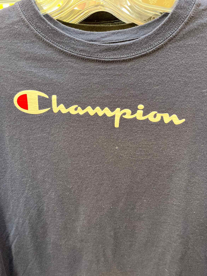 Champion Size L Shirt
