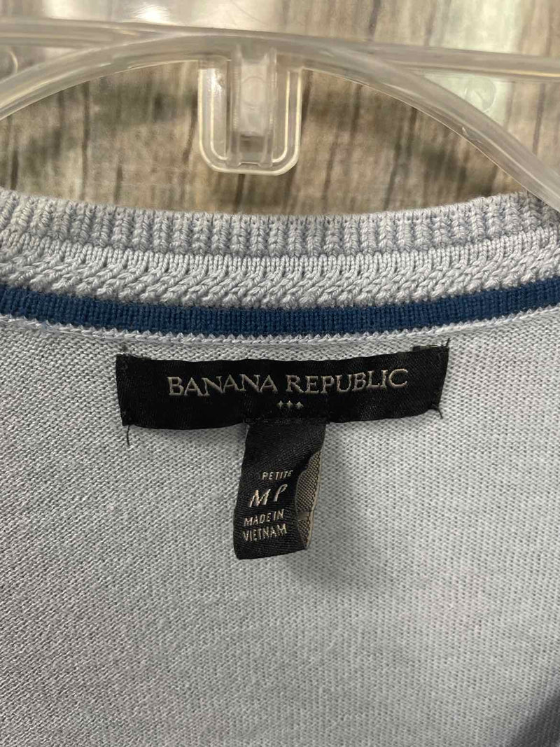Size M Banana Republic Cardigan