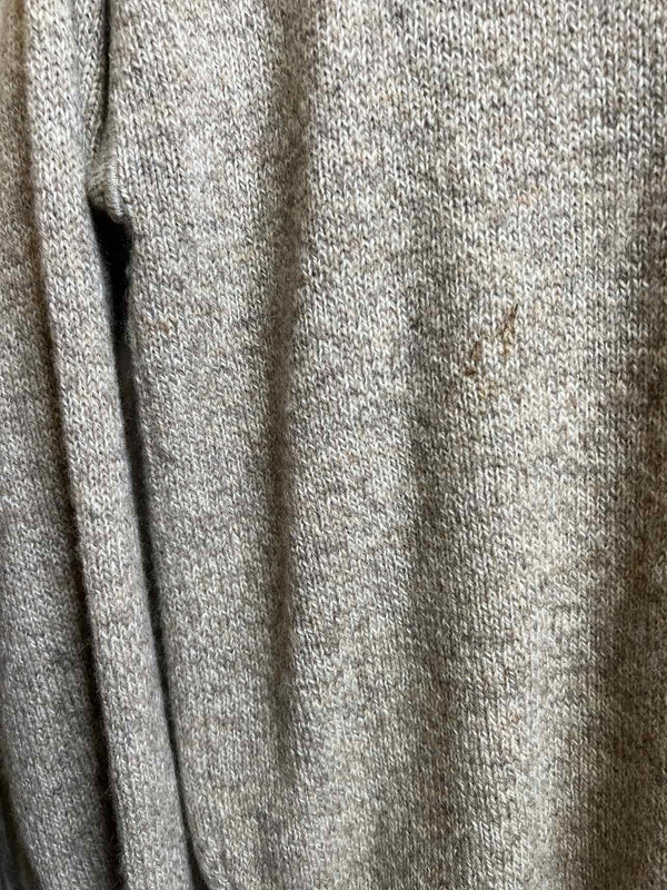 Size M Woolrich Sweater